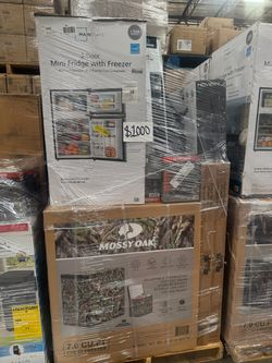 Wholesale Discount  General Merchandise Amazon  Target  Walmart  Best Buy  Home  Gaming  Computer Accessories TVs Monitors Speakers Headphones