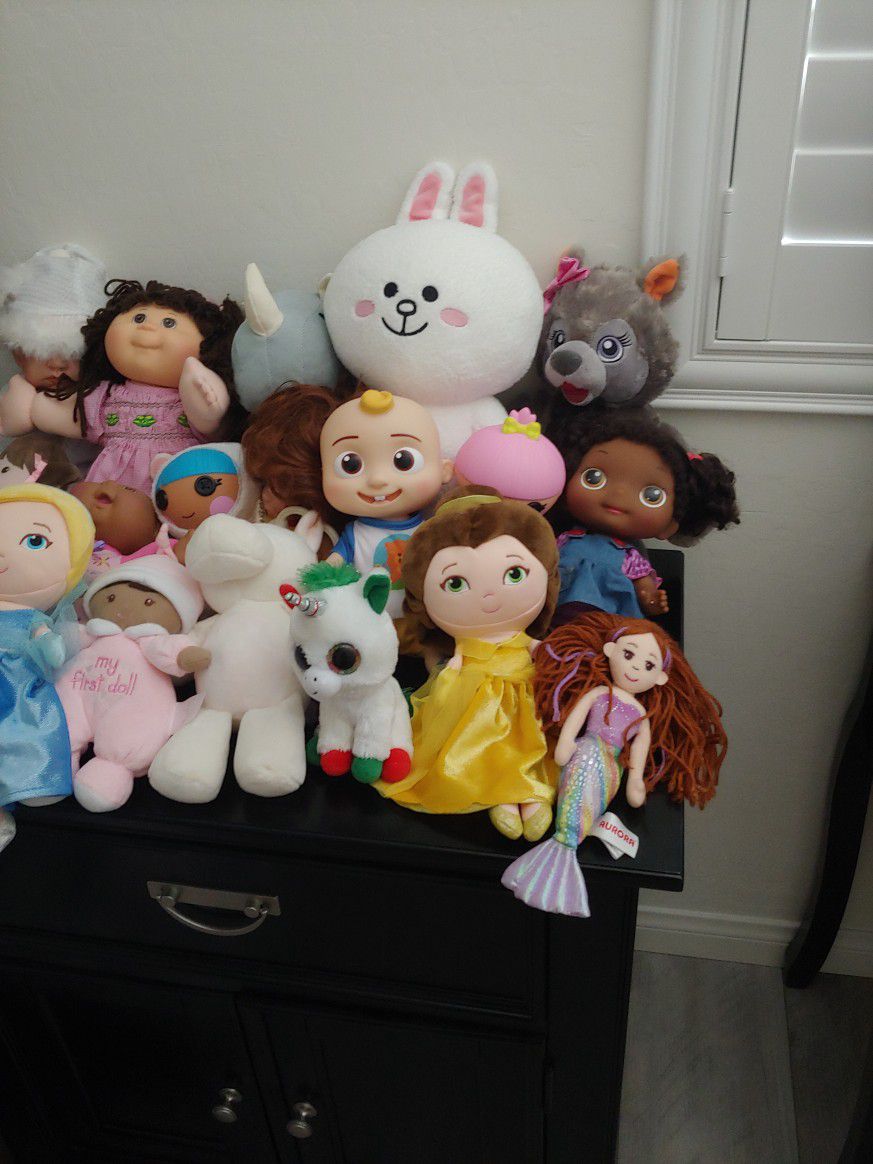 Dolls And Stuffed Animals