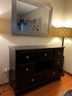 Dining Room Cabinets !
