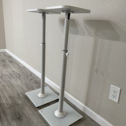 monitor/speaker stands