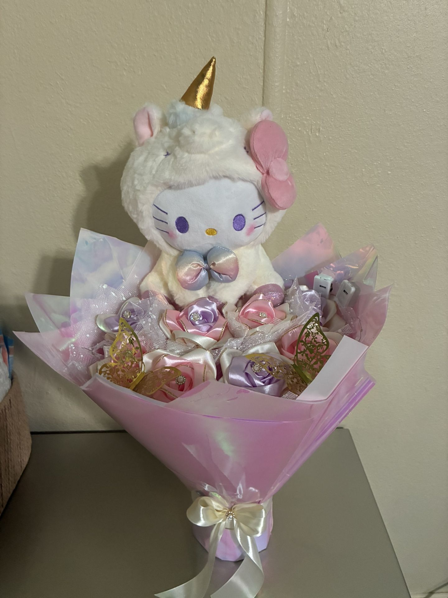 Hello Kitty Bouquet / Rosas Eternas / Eternal Bouquet / Ribbon Roses
