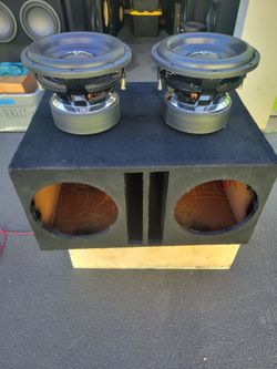 UNAS BOCINAS SKAR AUDIO