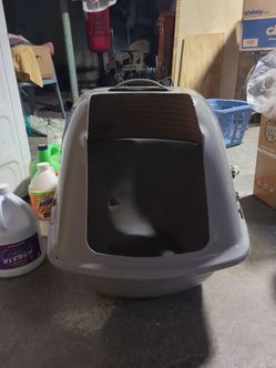 Litter box
