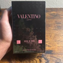 Valentino 