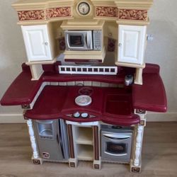 Play Kitchen 
