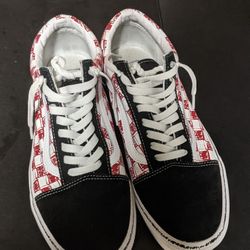 Men's Vans Midcut Shoes Size 10