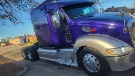 2004 Peterbuilt (387 C-15 Diesel) New Tires,18 Speed,clean Title $35k