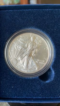 2011 - W Silver Eagle .999 UNC - WEST POINT MINT! One owner