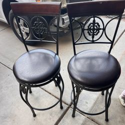 2 Bar Stool 