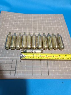 CO2 CARTRIDGES. 16 g. Non Threaded.