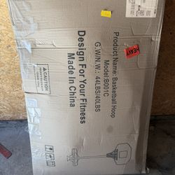 Portable Basketball Hoop(Brand New)