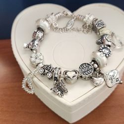 $55 Authentic Pandora Charm Bracelet With Unbranded European Beads 