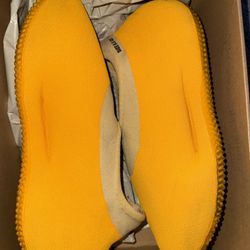 2021 Adidas Yeezy Knit Runner 'Sulfur'