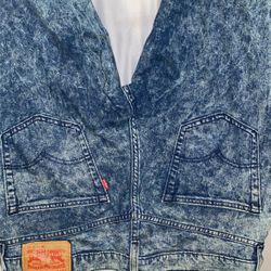 Levis Pants 