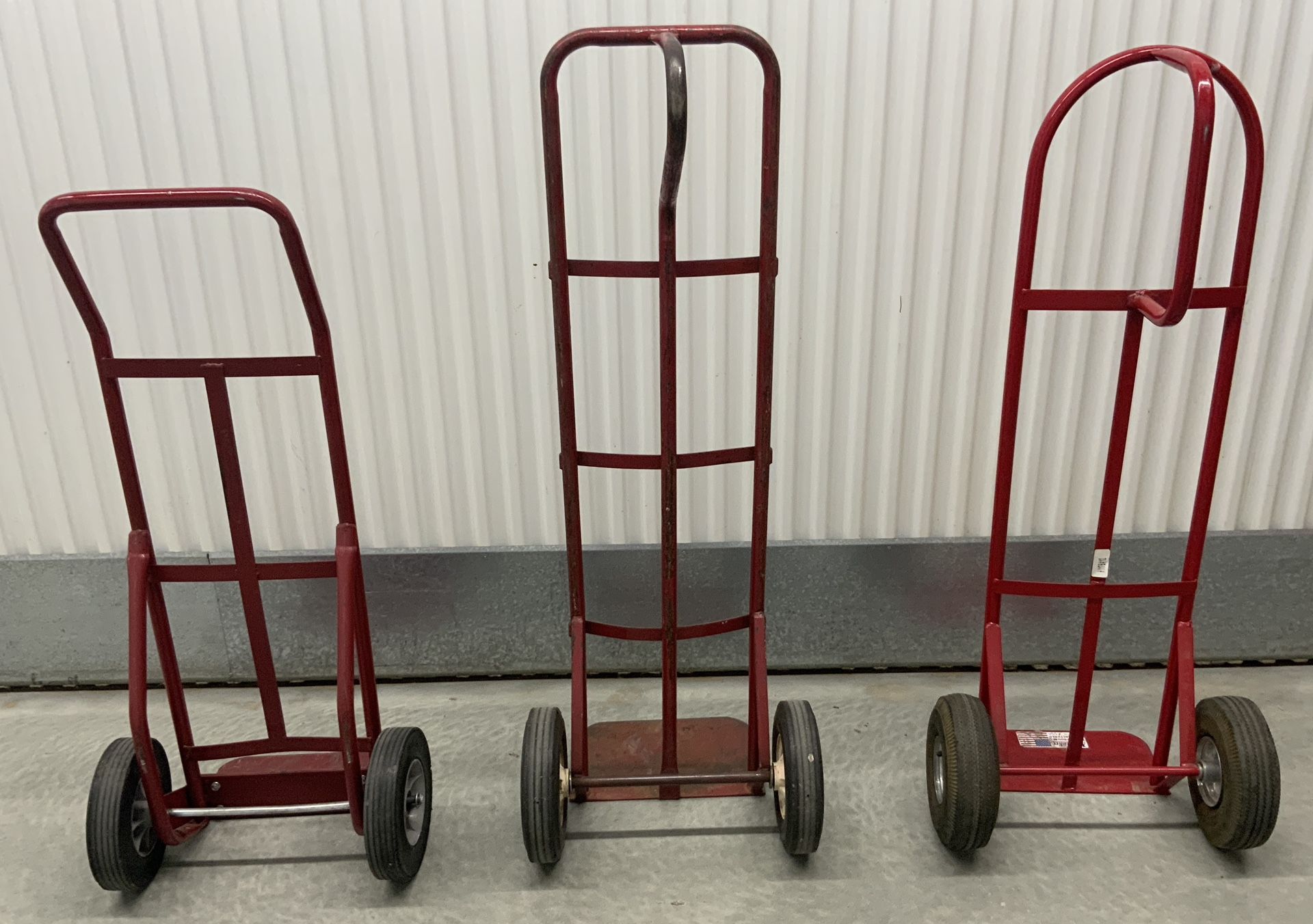 🔥 3 Different Handtrucks (take your pick) --- $35... $38... $44 (respectively)... Total Value $200... 🚚MOVING OUT OF STORAGE📦