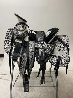 Montura charra bordada para caballos