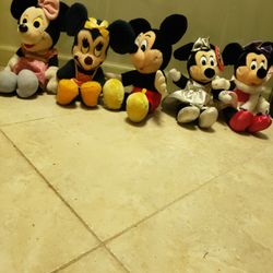 Any Minnie/Mickey Mouse Doll $5