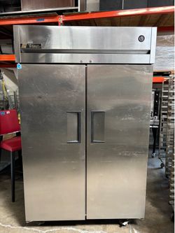2 Door Reach In Refrigerator True 54 solid stainless steel upright nsf commercial Cooler on wheels 120v