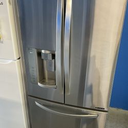 33 Inch Wide Lg Stainless Steel French Door Fridge 