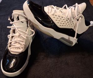 Jordan Mens Size 10.5 Maxin 200 White Black Shoes Sneaker