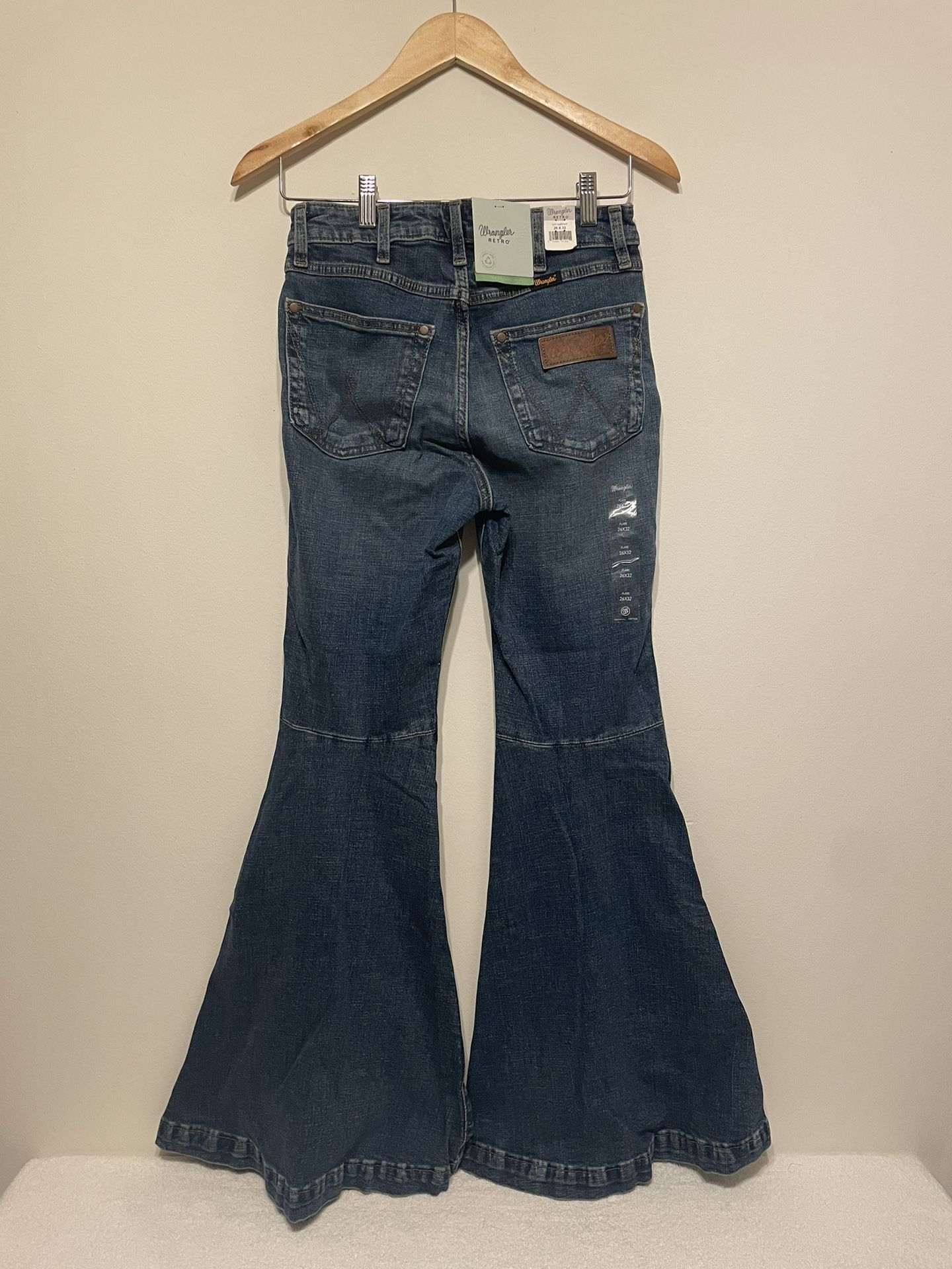 Women Wrangler Retro Bell Bottom Blue Jeans 26x32 High Rise