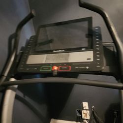 Nordic Track I Fit Treadmill. 