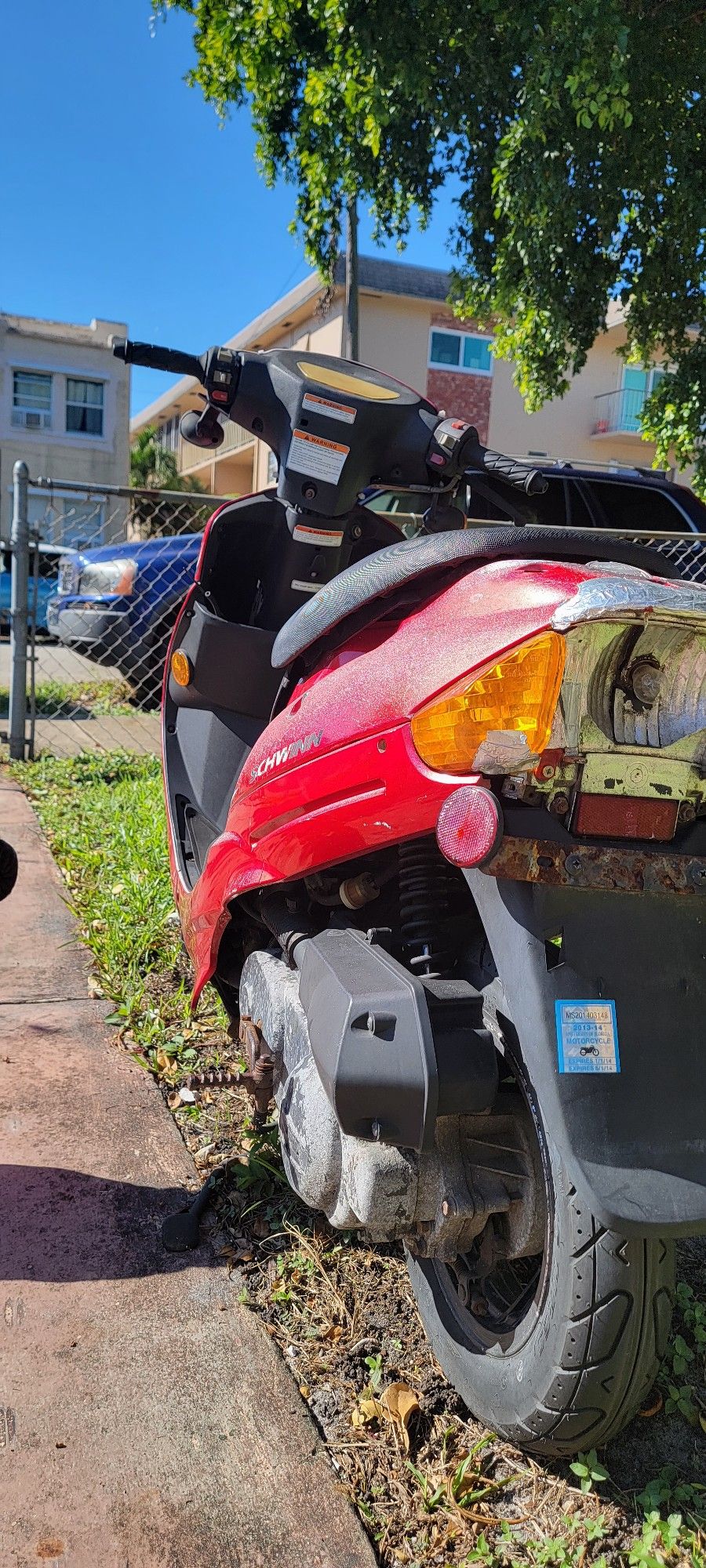 Schwinn Scooter 50cc for Sale in Hollywood, FL OfferUp