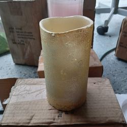 Gold Metalic Candle. 1 4x8.  1 3x6.  2 3x4