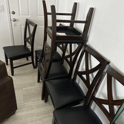 Table Chairs 