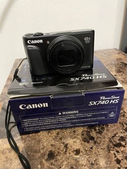 Canon 740 HS