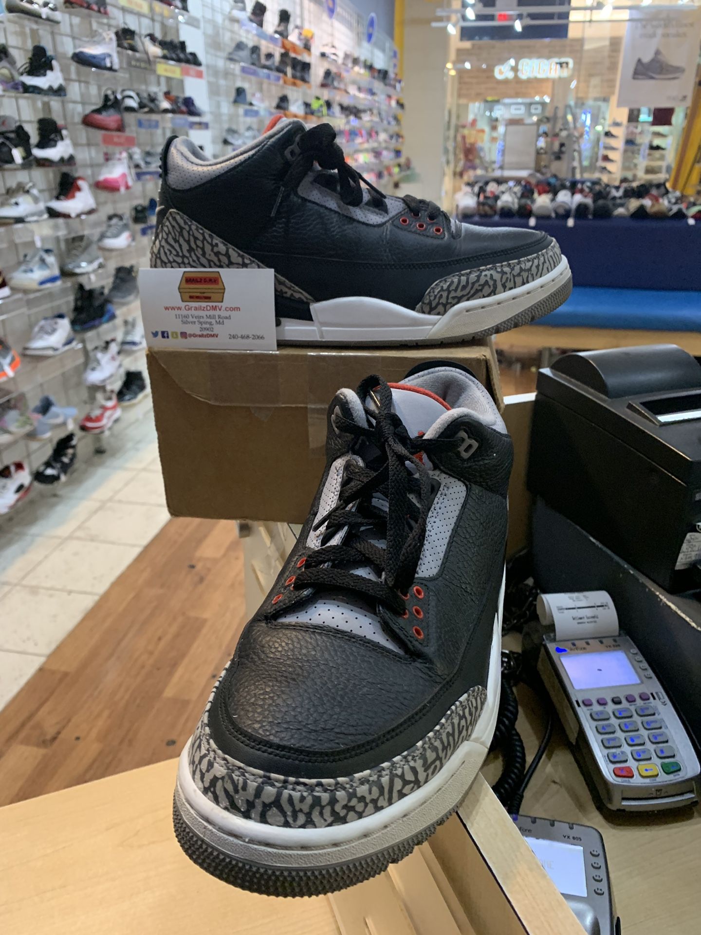 Air Jordan 3 OG Black Cement 2018 Size 10