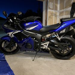 2004 Yamaha R6