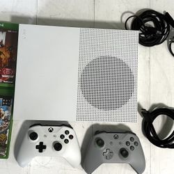 Microsoft Xbox One S Bundle 2 Controllers, Cables & 2 Games
