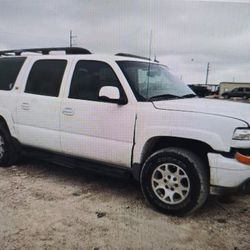 FOR PARTS A 2003 CHEVY SUBURBAN Z71 V8 5.3 ENGINE 4X4 4L60 TRANS 