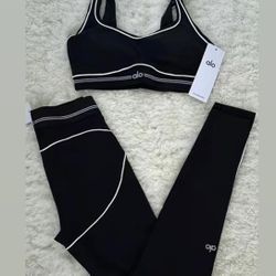 Alo Set Brand New With TAG