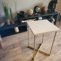 End Table (16 Inch Square)