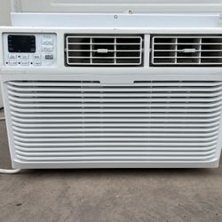 TCL  6000 BTU  Window Air Conditioner (A/C)