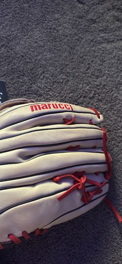 MARUCCI GLOVE FOR LEFTY