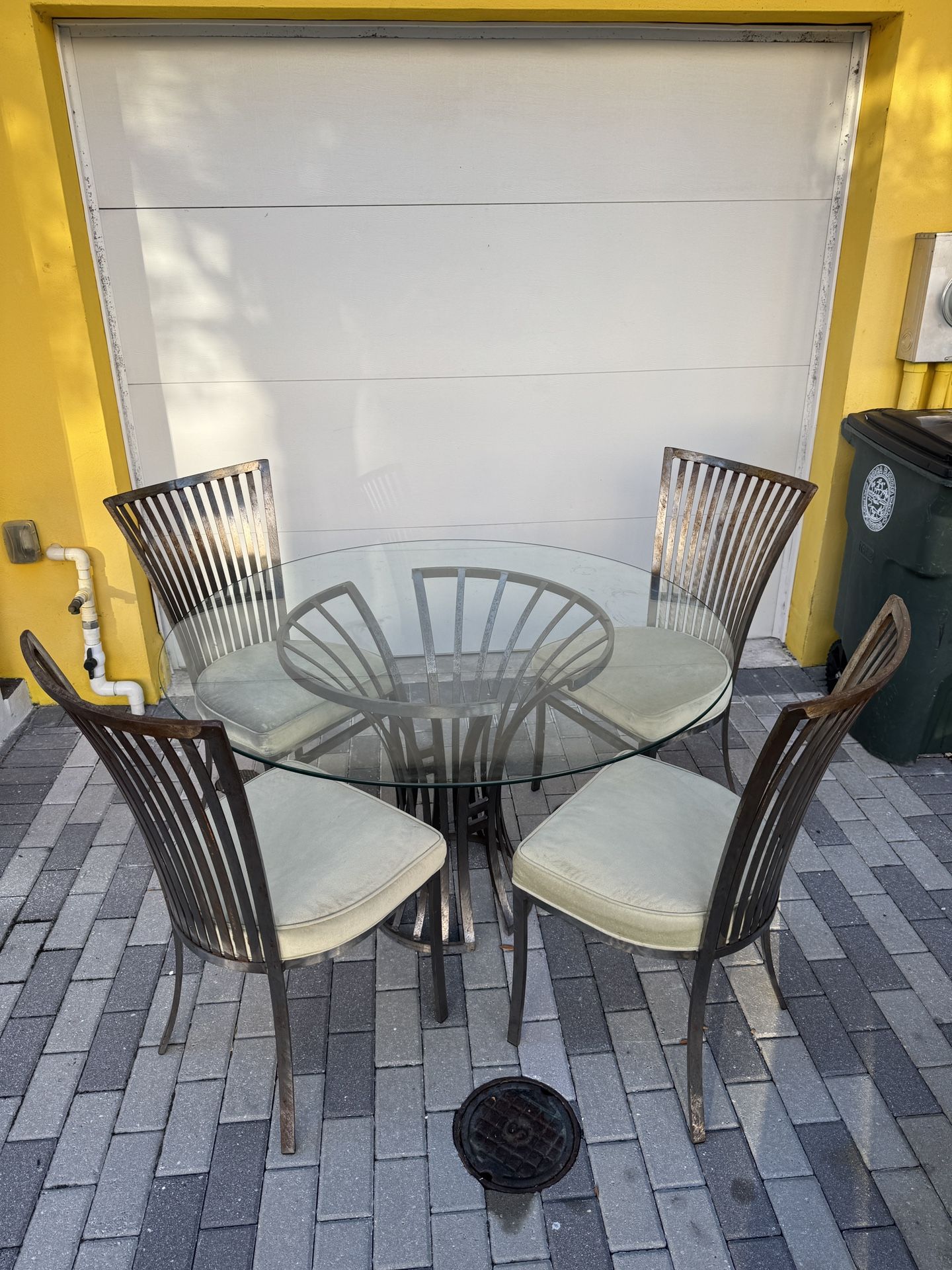 Johnston Casuals Genesis Dining Set Of Table And Four Chairs