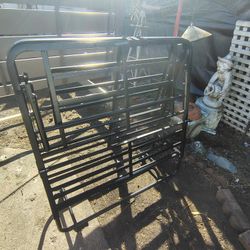 Metal Fold Up Bed Frame For Twin Mattress
