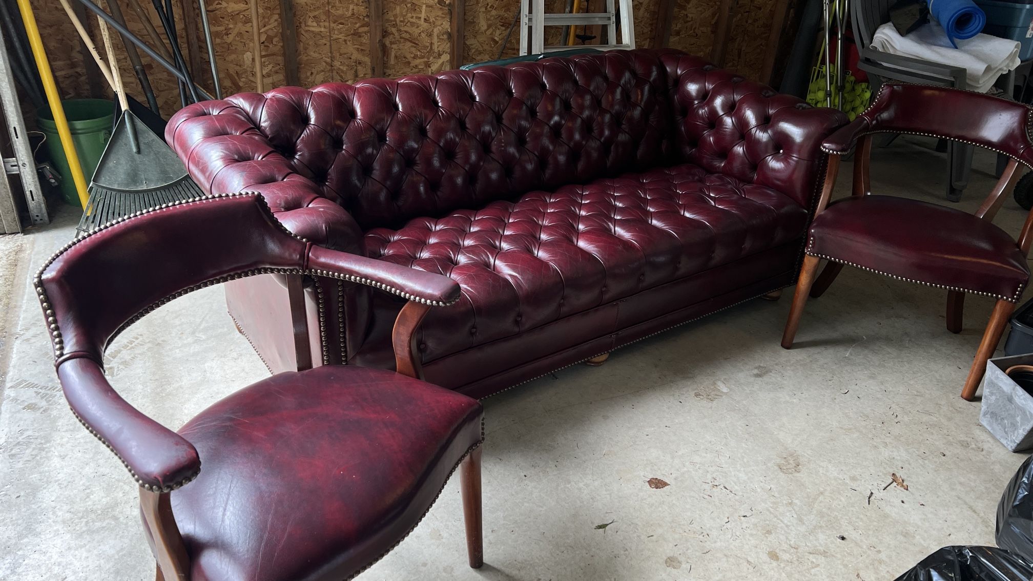 Vintage Couch And Chairs Set for Sale in Portland, OR OfferUp