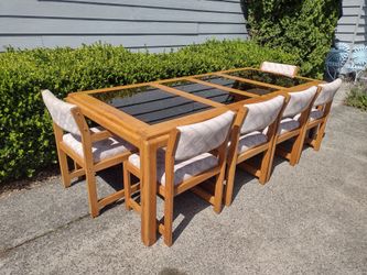 Modern Oak Dining Set w/6 Chairs & Two Leafs