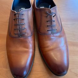 Men’s 10.5 Steve Madden Esos Oxfords 