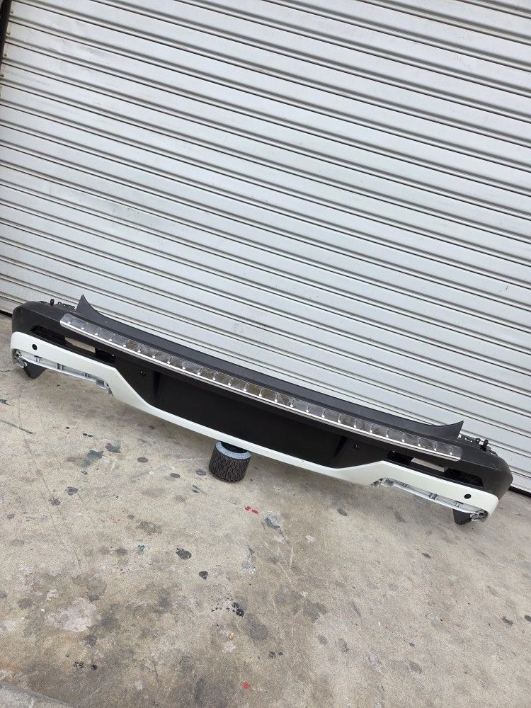 2022 2023 INFINITI QX60 LUXE REAR BUMPER COVER OEM 85018-6SADA