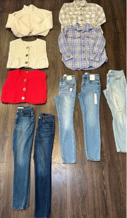 Women’s clothing for Sale 🛍️ | Prices Vary ✨ Starting at $5 & ⬆️