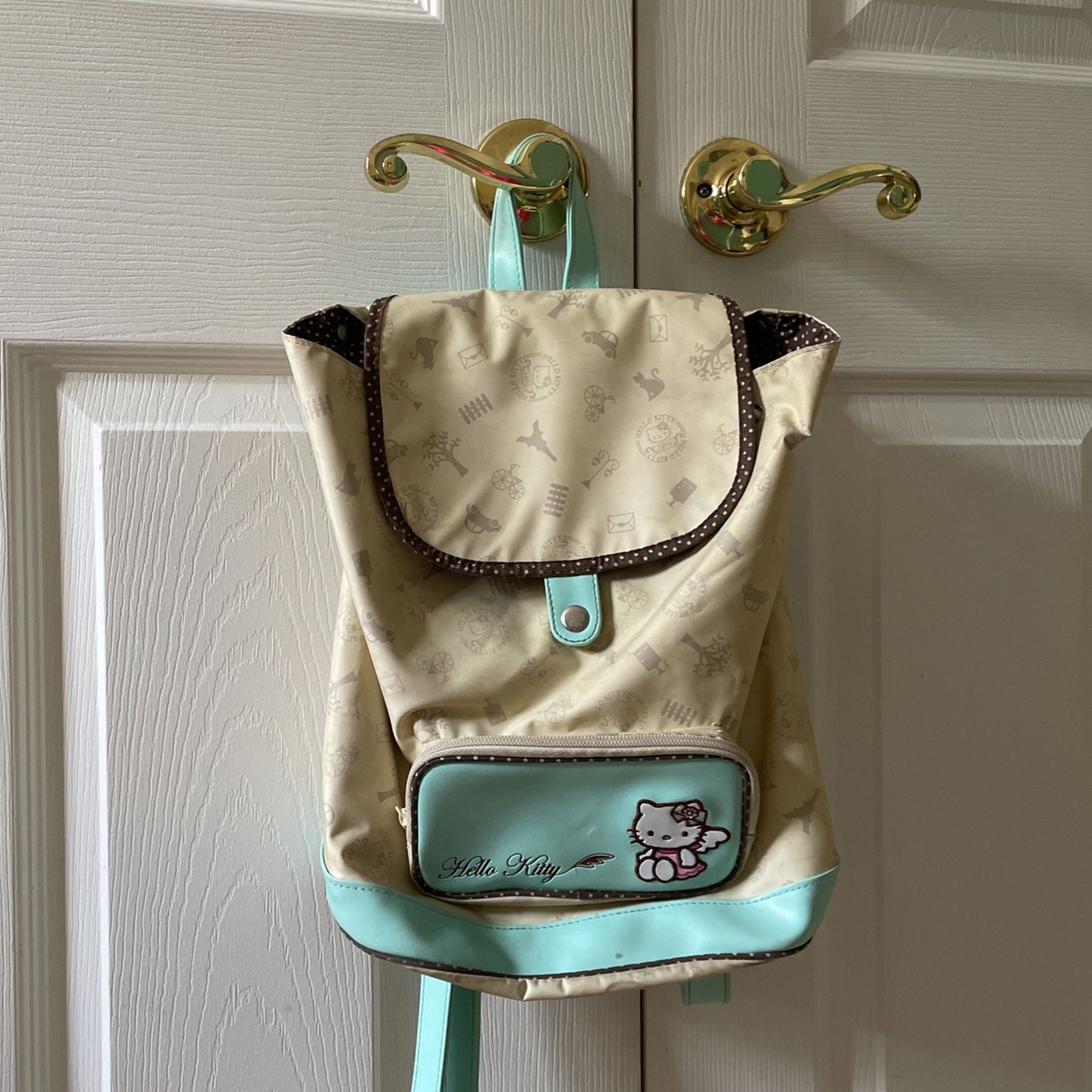 2007 Hello Kitty backpack 