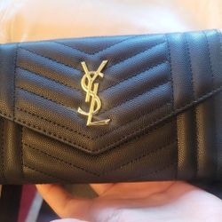 Ysl Or Different Bag Read Description Before Buying Item $  1  0  0
