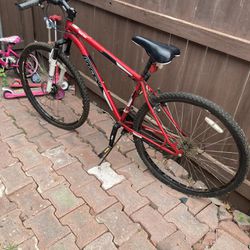 29” Huffy Bike Almost New $85 Obo