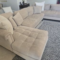 Modern Microfiber L-Shape Sectional Sofa – Cream/Beige