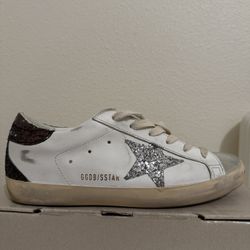 Women's Size: 38  Super-Star with silver star Golden Goose